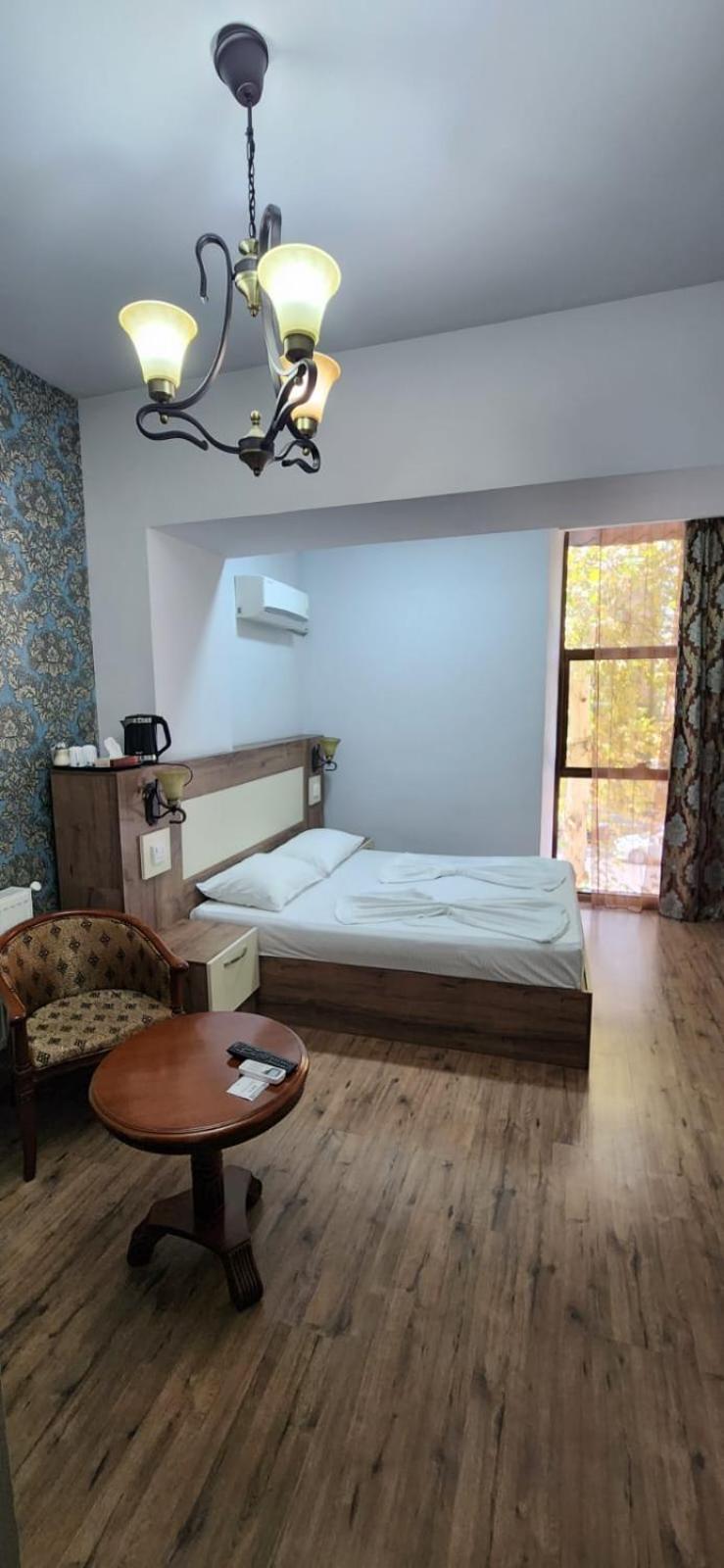 Hotel Premium Armenia Erevan Exterior foto