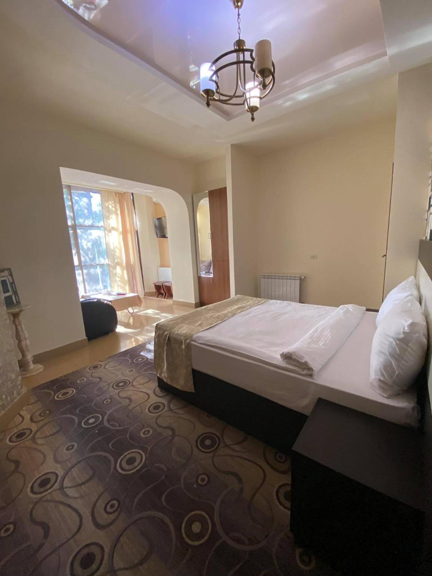 Hotel Premium Armenia Erevan Exterior foto